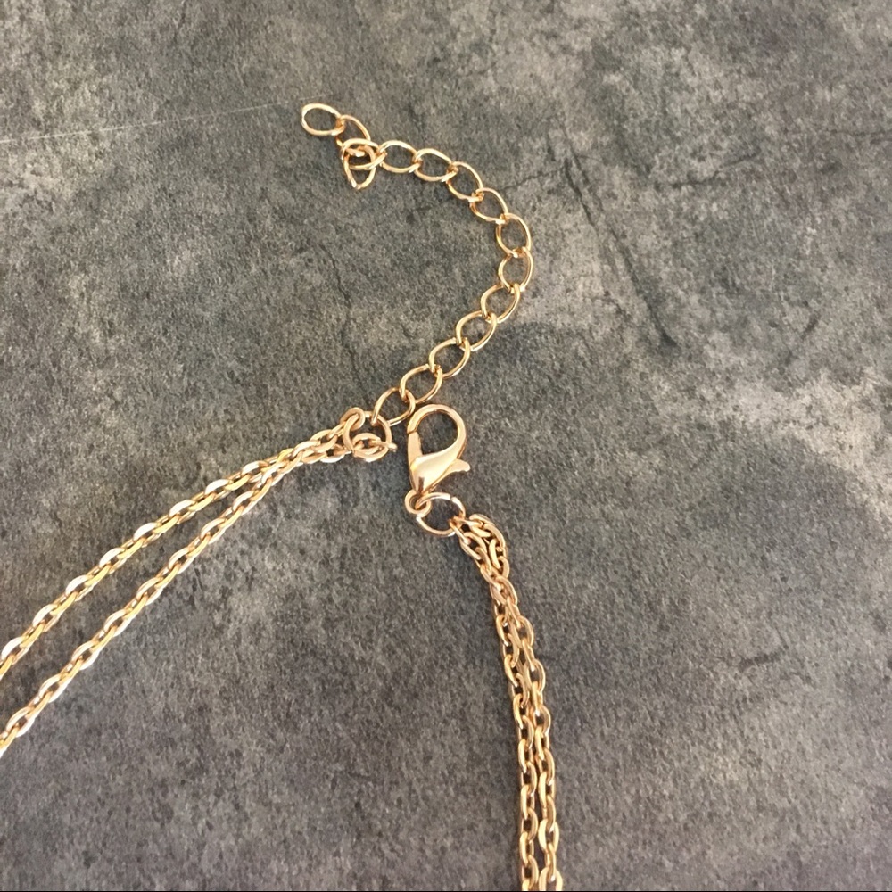 Tree of Life Double Layer Gold Toned Necklace. - Picture 5 of 8